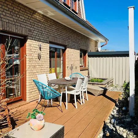 Freistehendes Wohnhaus Mit 3 Sz Fur 6 Personen Holiday home *