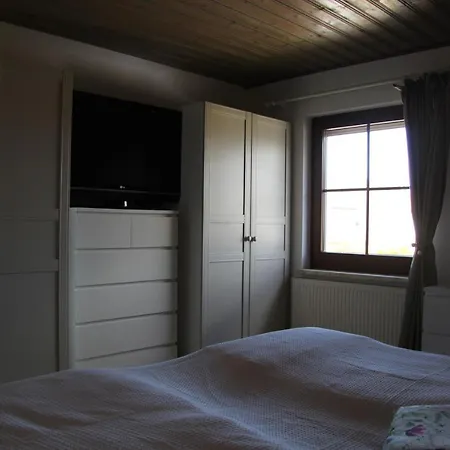 Freistehendes Wohnhaus Mit 3 Sz Fur 6 Personen Zingst