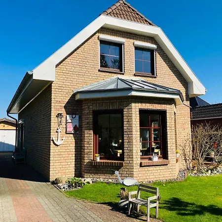 Freistehendes Wohnhaus Mit 3 Sz Fur 6 Personen Holiday home Zingst